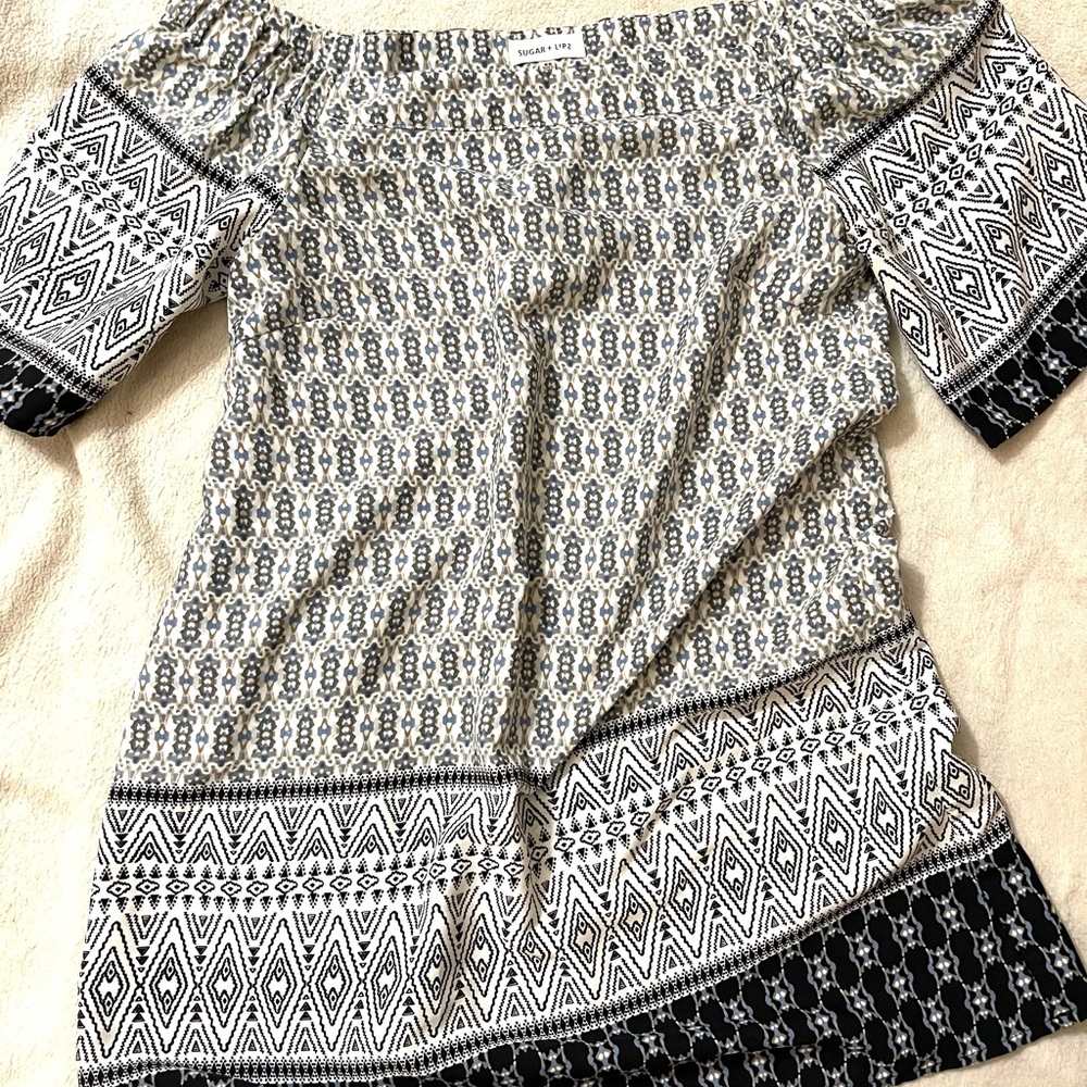 Cute blouse